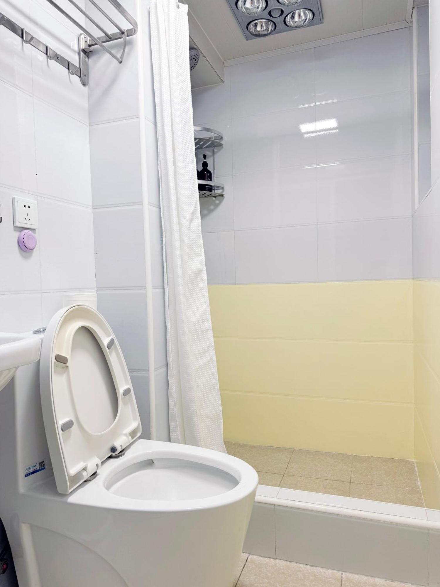 Apartment Seeking Flavors In Sihang Road Shanghai